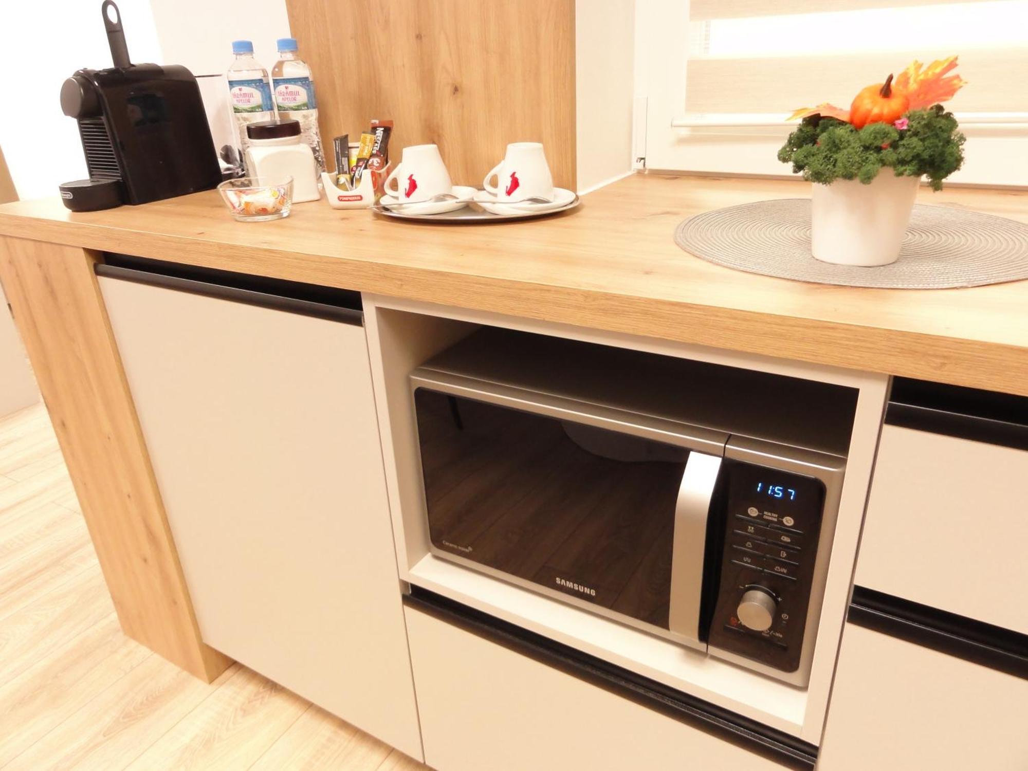 Central Luxury Apartment Яш Екстериор снимка