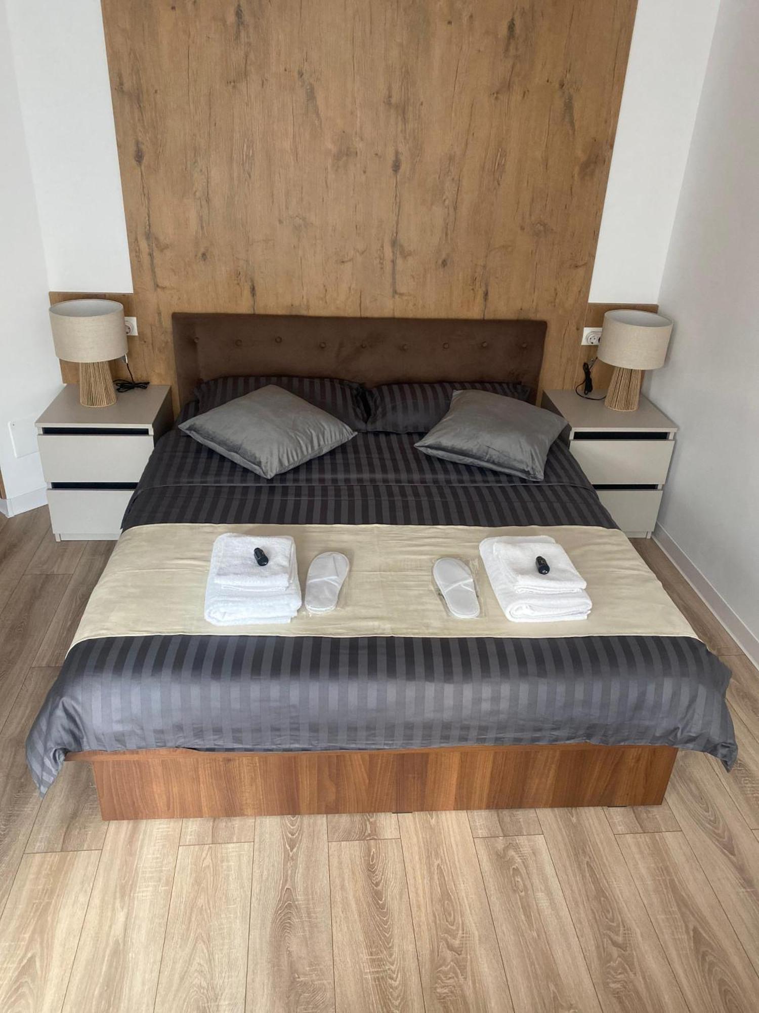 Central Luxury Apartment Яш Екстериор снимка